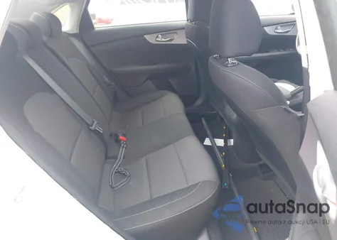 2024 Kia Forte Lxs z USA, uszkodzony, nr VIN 3KPF24AD5RE760880